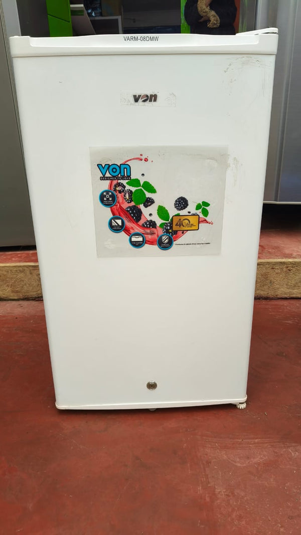 Von VARM-08DMWT Bar Fridge